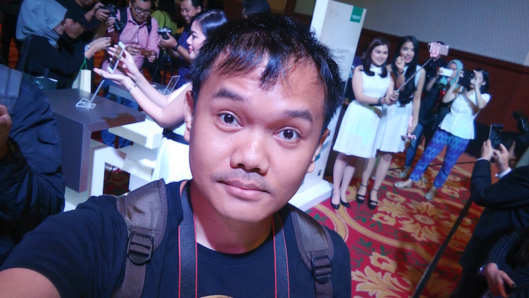 Oppo F1 Kamera Depan 2