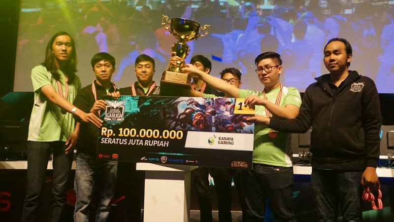 Riot Games Menuntut Pembuat Cheat League Of Legends