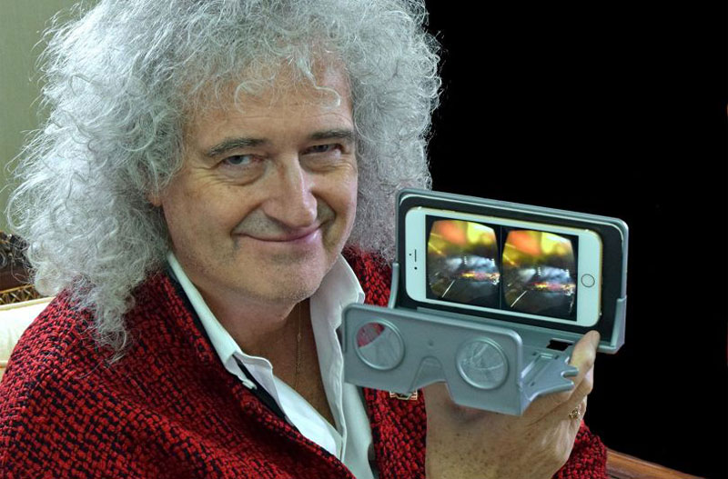 Brian May dan Owl VR buatannya | Image