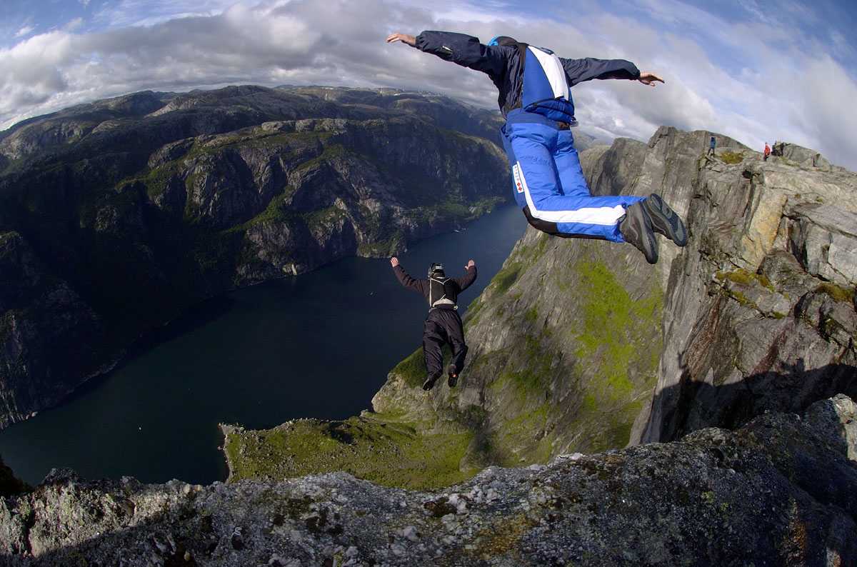 base-jumping