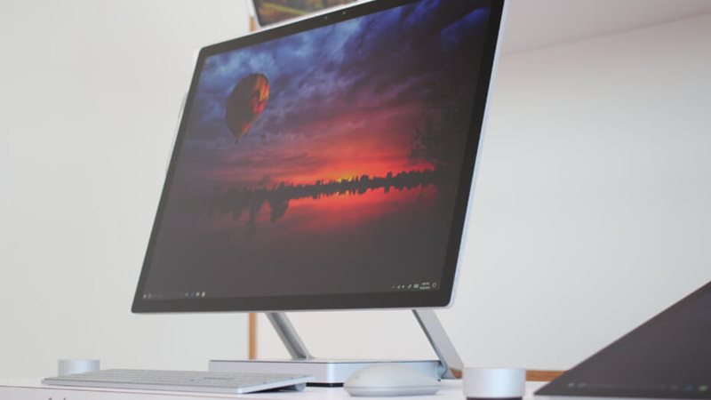 Microsoft Surface Studio | Ilustrasi