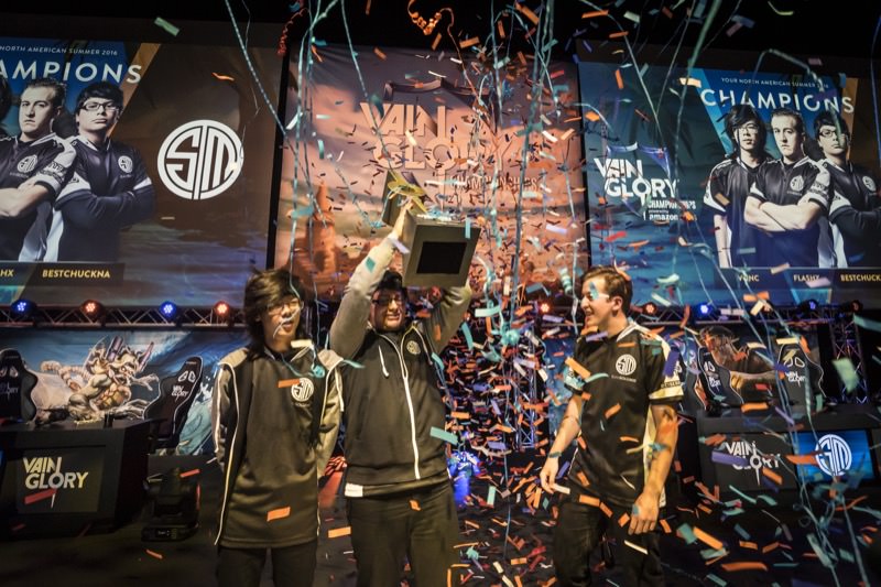 Vainglory Trophy | Photo