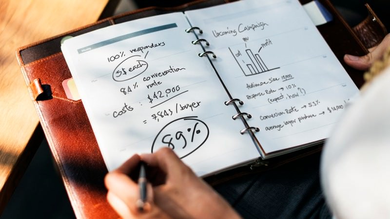 Judul Email | Data dan Fakta